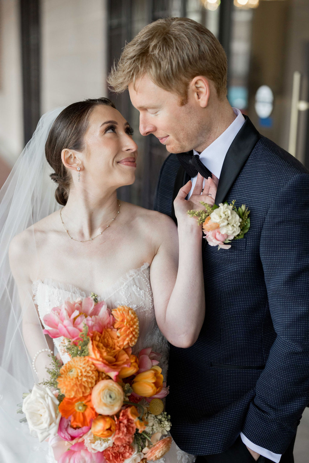 Colorful nouveau-inspired wedding at the Warwick Melrose hotel